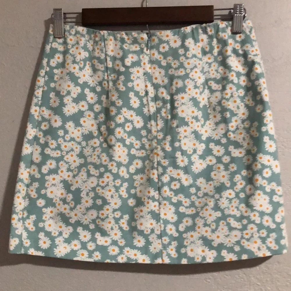 Wild Fable Junior’s Size 6 Short Blue Daisy Floral Zip Up Mini Pencil Skirt